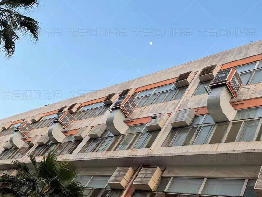 屋頂安裝環(huán)?？照{(diào)