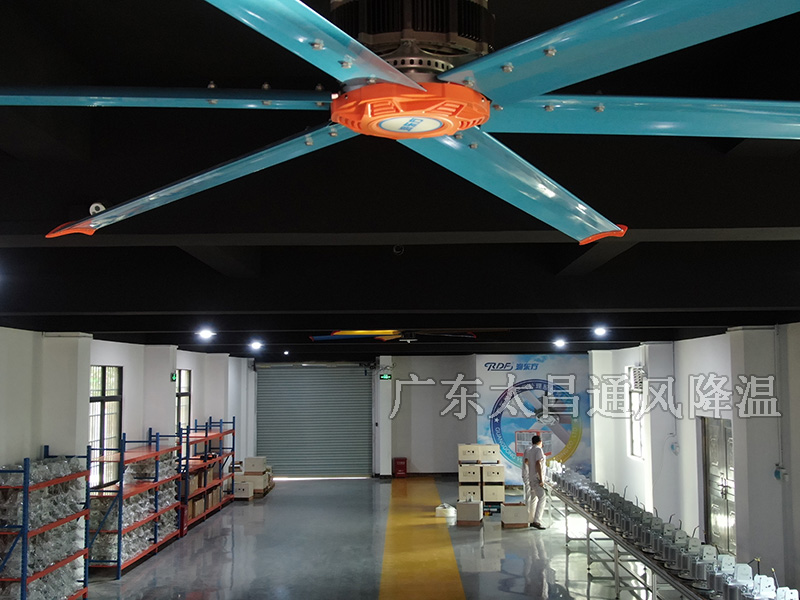 潤東方永磁內(nèi)轉(zhuǎn)子工業(yè)大風(fēng)扇